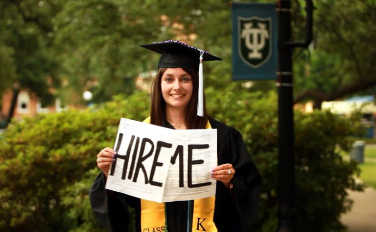 Statul acordă 2250 lei pentru angajarea, absolvenţilor unor instituţii de învăţământ