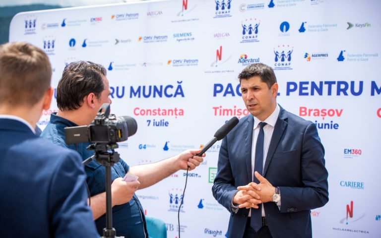 COMUNICAT DE PRESĂ: Autoritățile ar trebui să plătească 50% și din salariul tinerilor absolvenți!