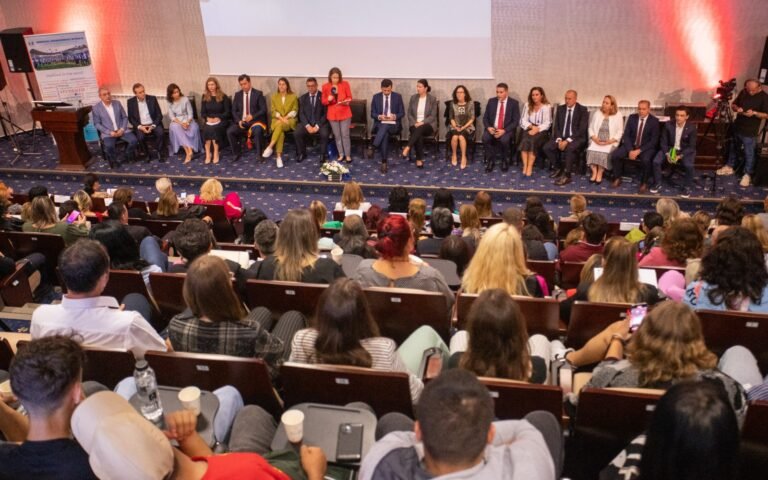 Pactul pentru Tineri: Un angajament solid pentru reducerea abandonului școlar din România