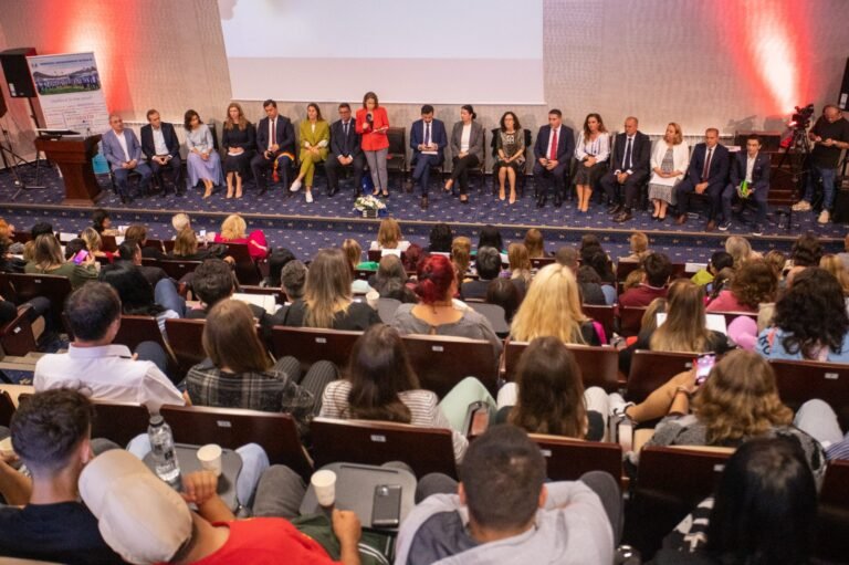 Pactul pentru Tineri: Un angajament solid pentru reducerea abandonului școlar din România